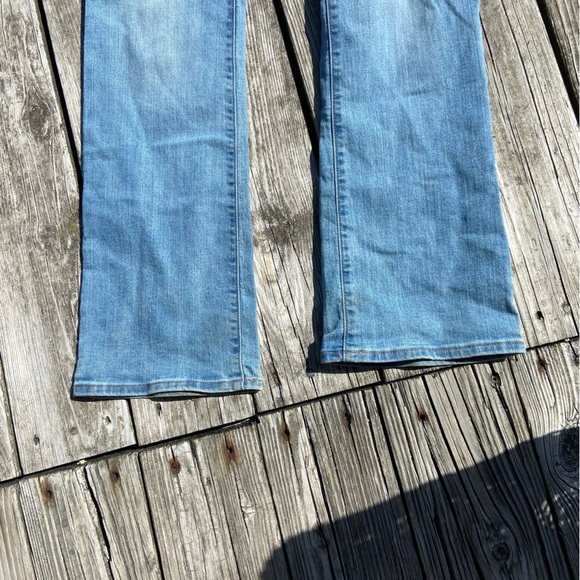 Old Navy Curvy Profile mid-rise tall jeans. What a great pair of jeans. Bargain. - Picture 6 of 6